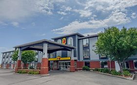 Super 8 By Wyndham High River Ab